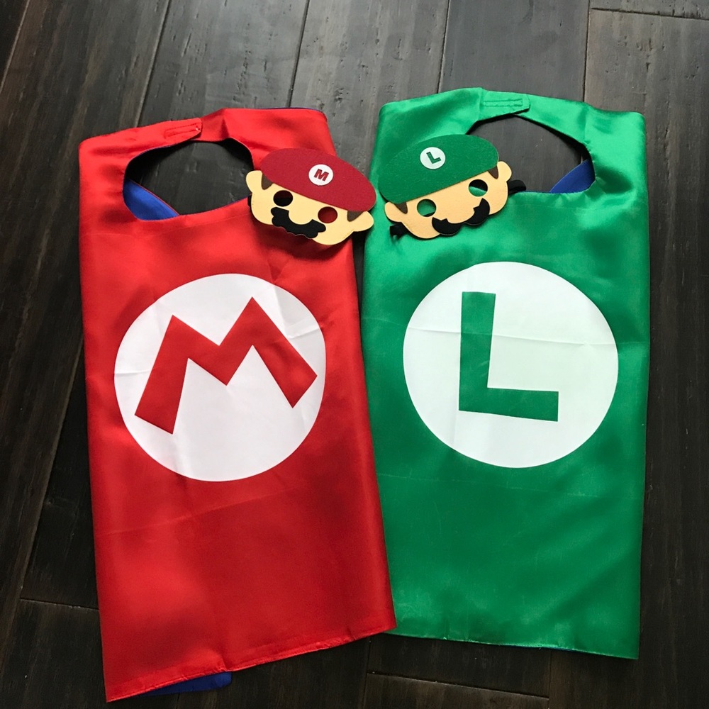 Mario or Luigi Cape & Mask set